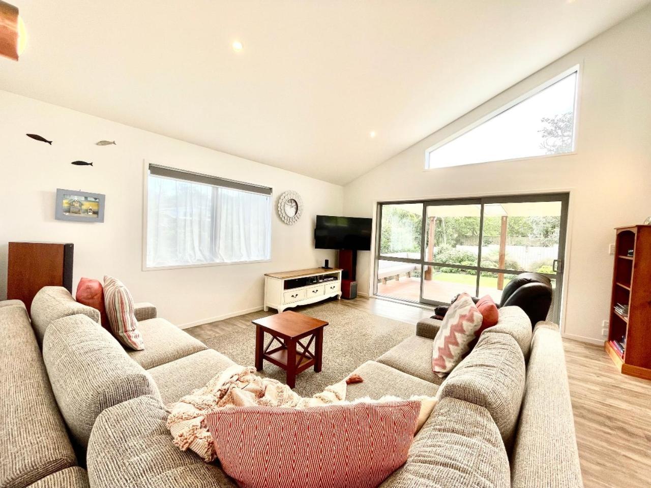 Getaway Waiheke- Stay Waiheke Oneroa Номер фото